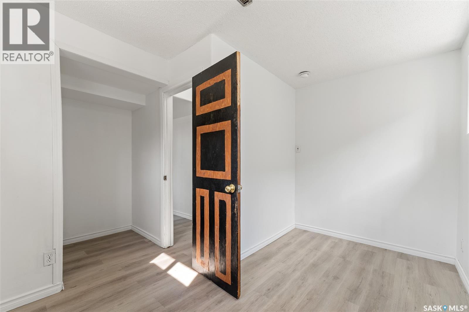1300 Aberdeen Street, Regina, SK - Indoor Photo Showing Other Room