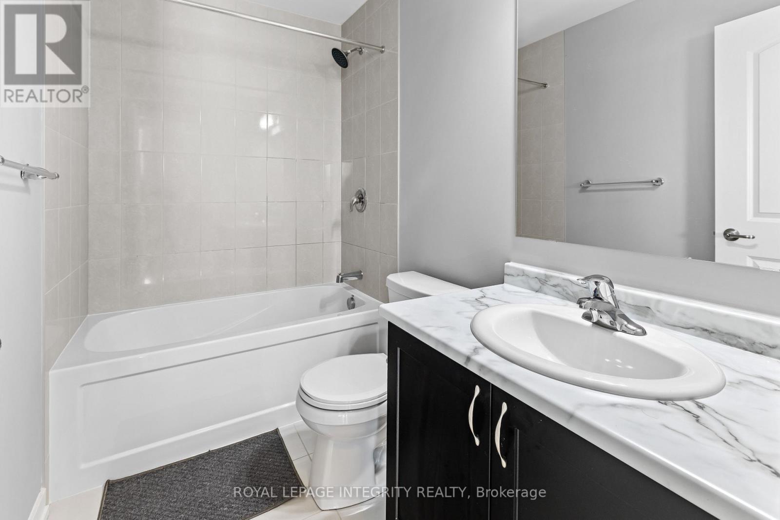 871 Decoeur Drive, Ottawa, ON - Indoor Photo Showing Bathroom