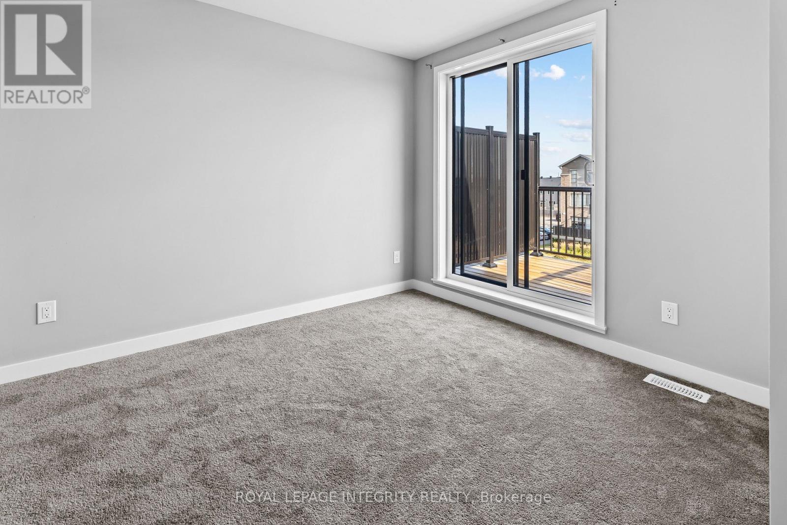 871 Decoeur Drive, Ottawa, ON - Indoor Photo Showing Other Room
