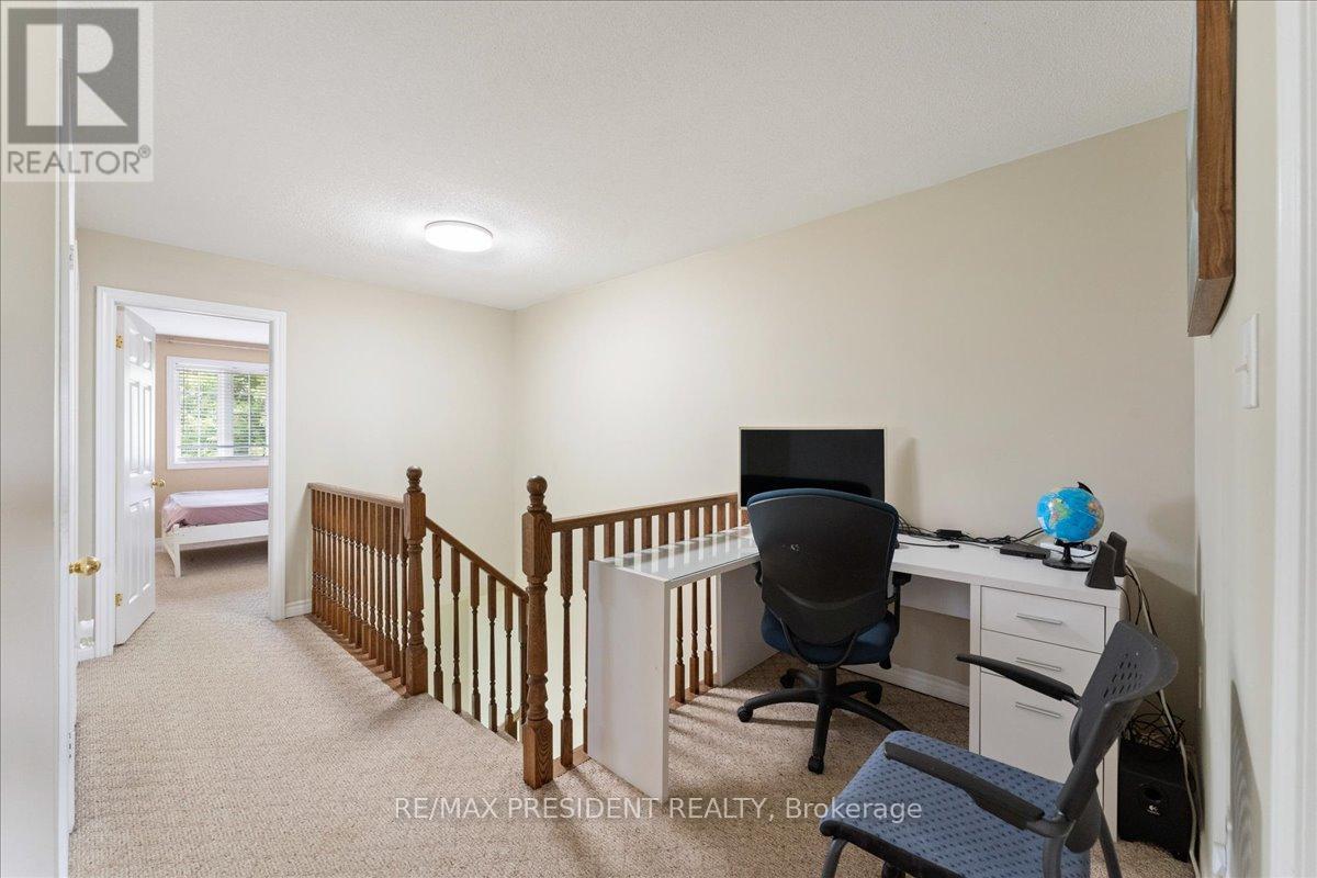 285 Southbrook Drive, Hamilton, ON - Indoor