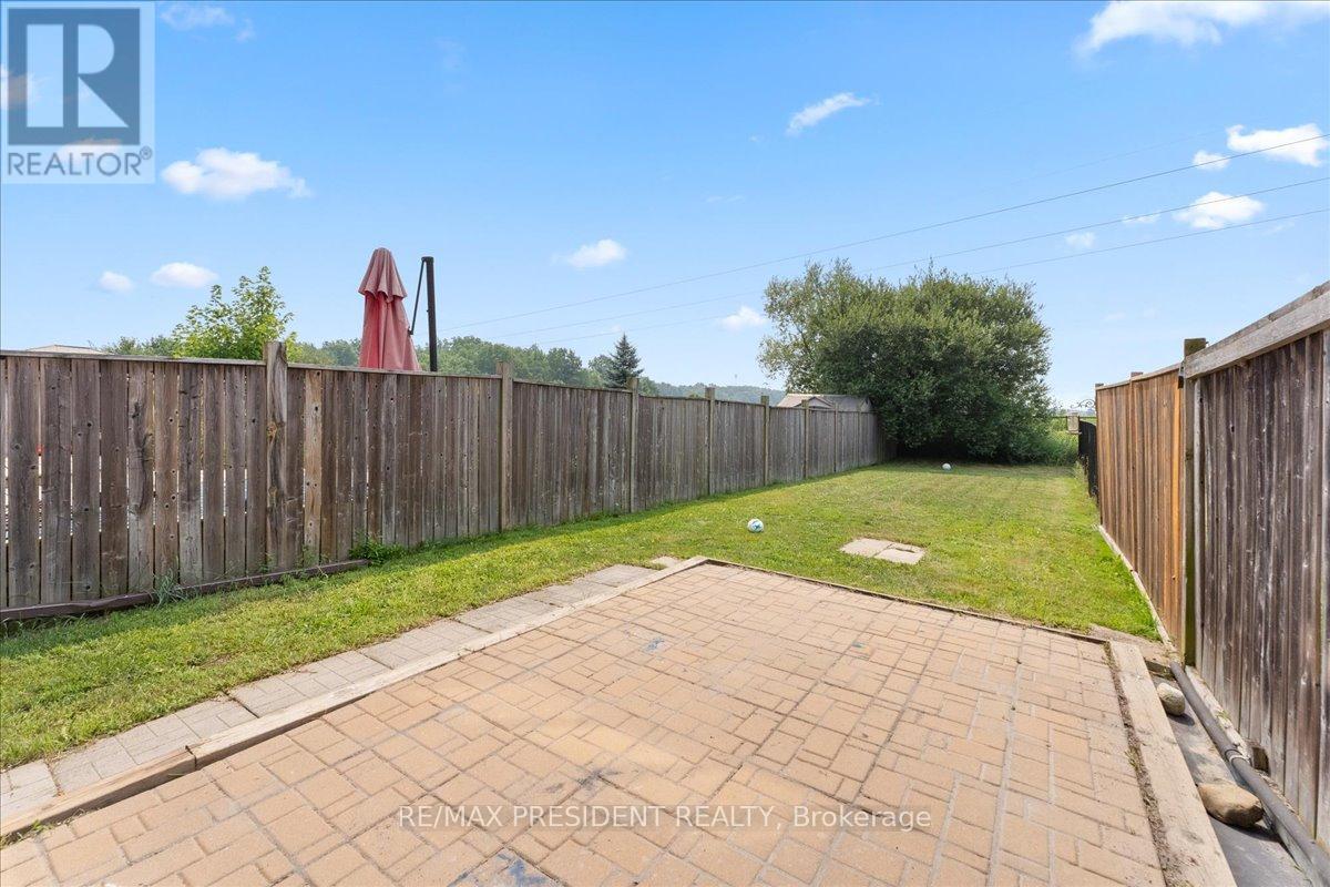 285 Southbrook Drive, Hamilton, ON - Outdoor