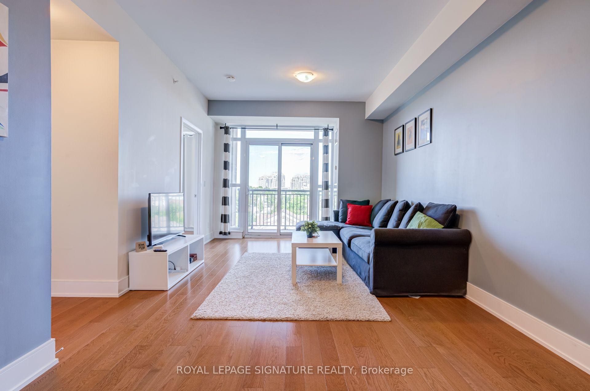 506-144 Park Street, Waterloo, ON - Indoor Photo Showing Other Room