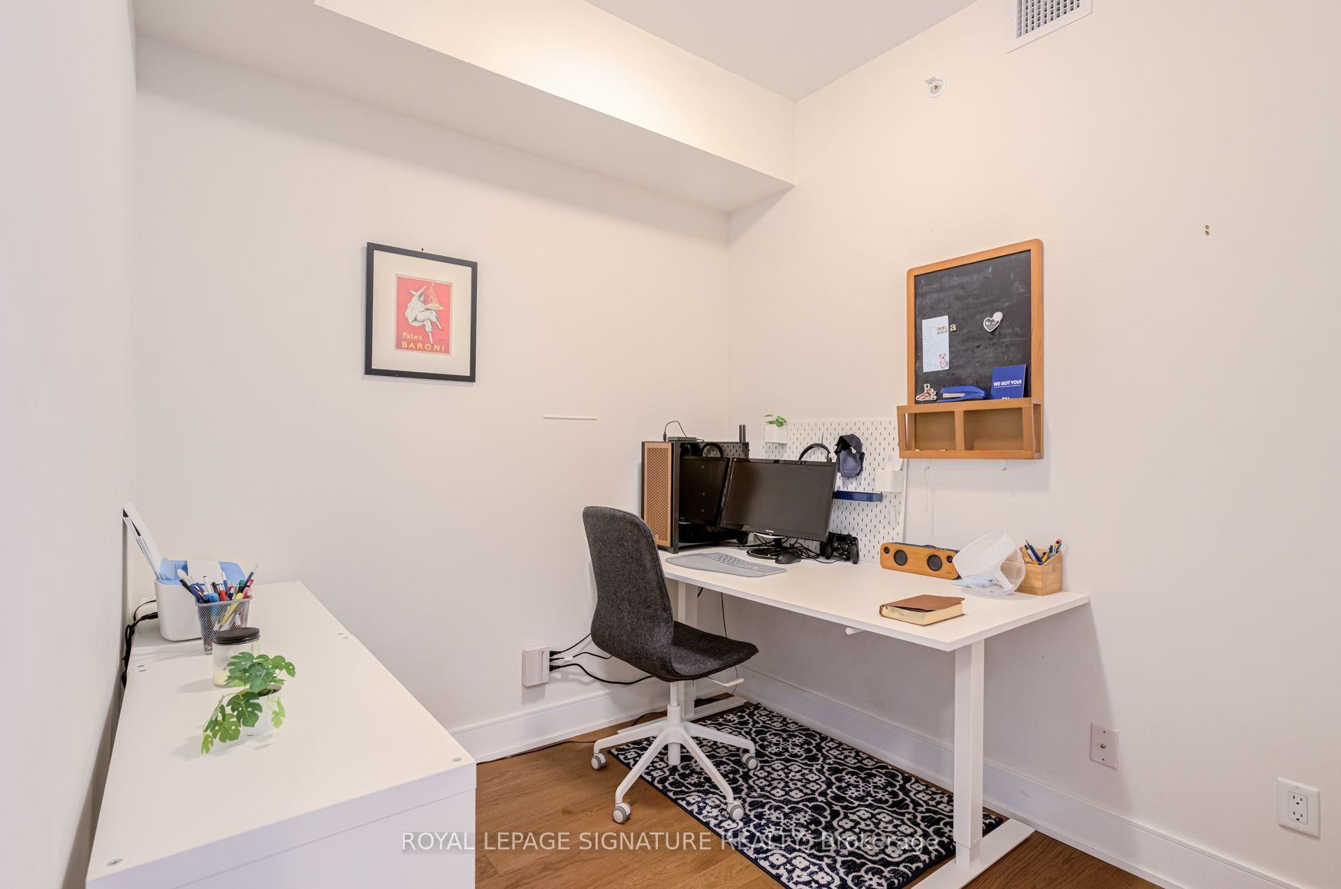 506-144 Park Street, Waterloo, ON - Indoor Photo Showing Office