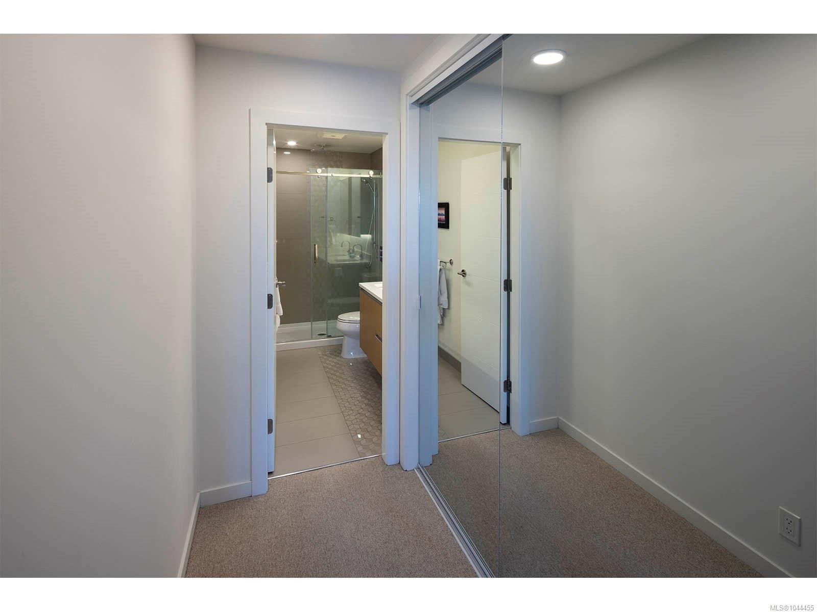 #502-1033 Cook St, Victoria, BC - Indoor Photo Showing Other Room