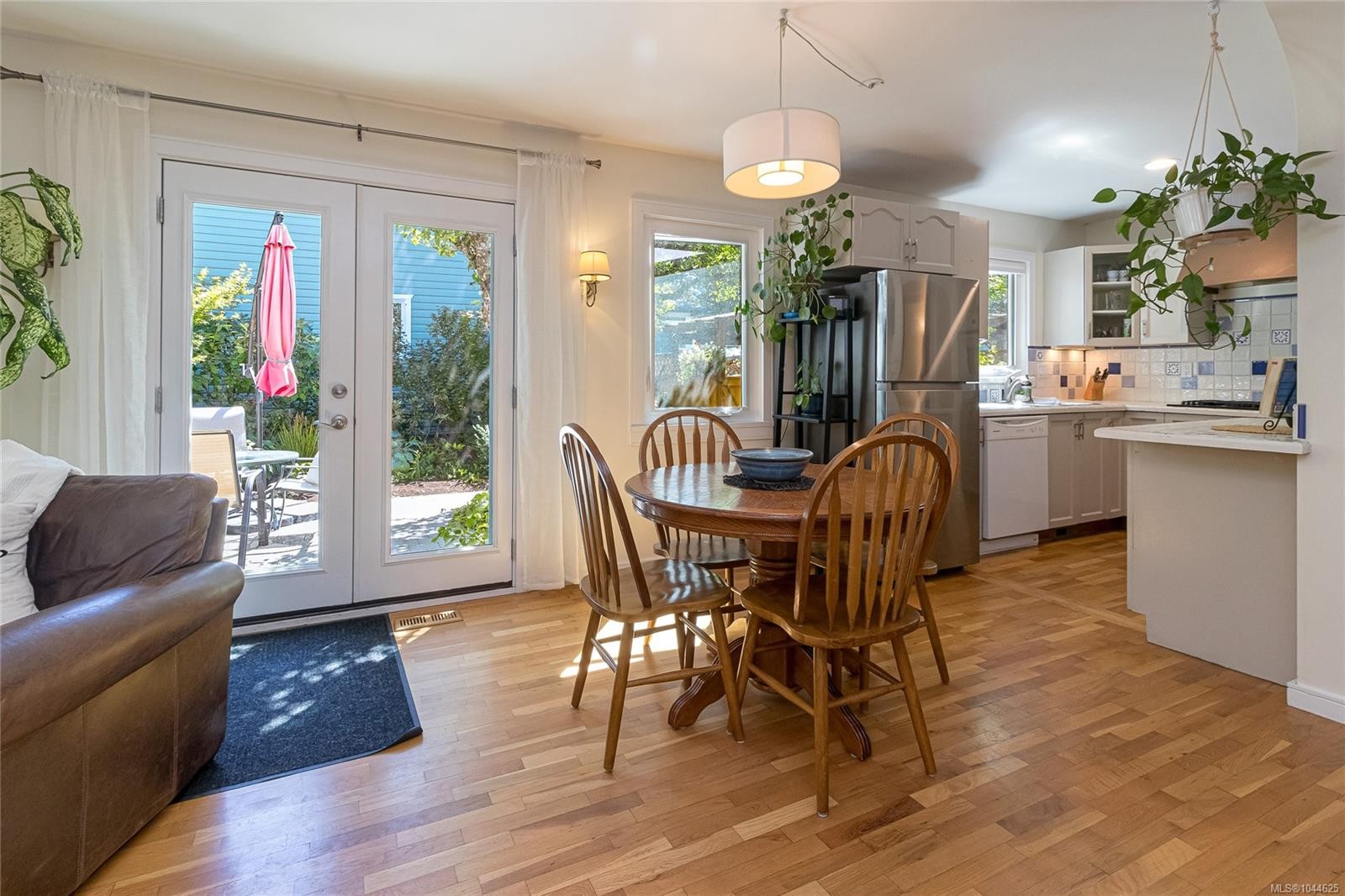 #B-1601 Haultain St, Victoria, BC - Indoor