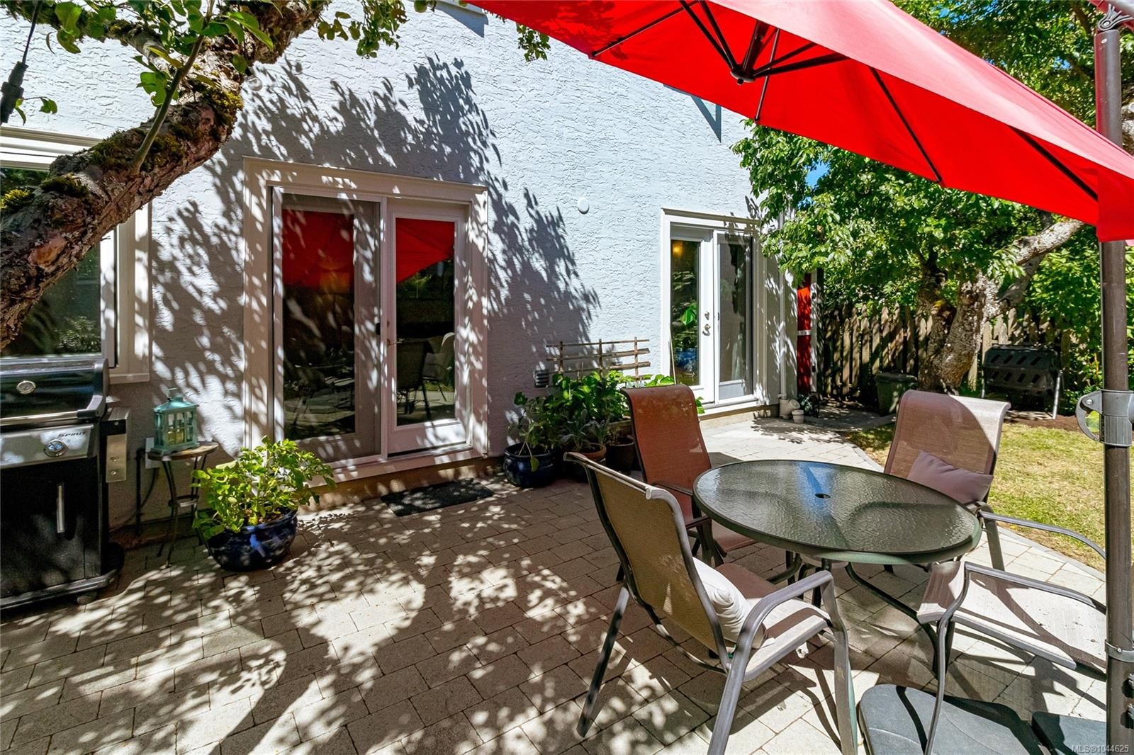 #B-1601 Haultain St, Victoria, BC - Outdoor With Deck Patio Veranda