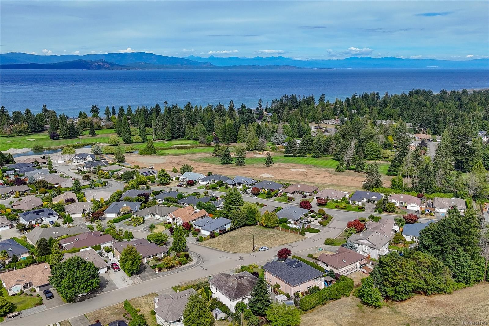 599 Tournament Tour, Qualicum Beach, BC