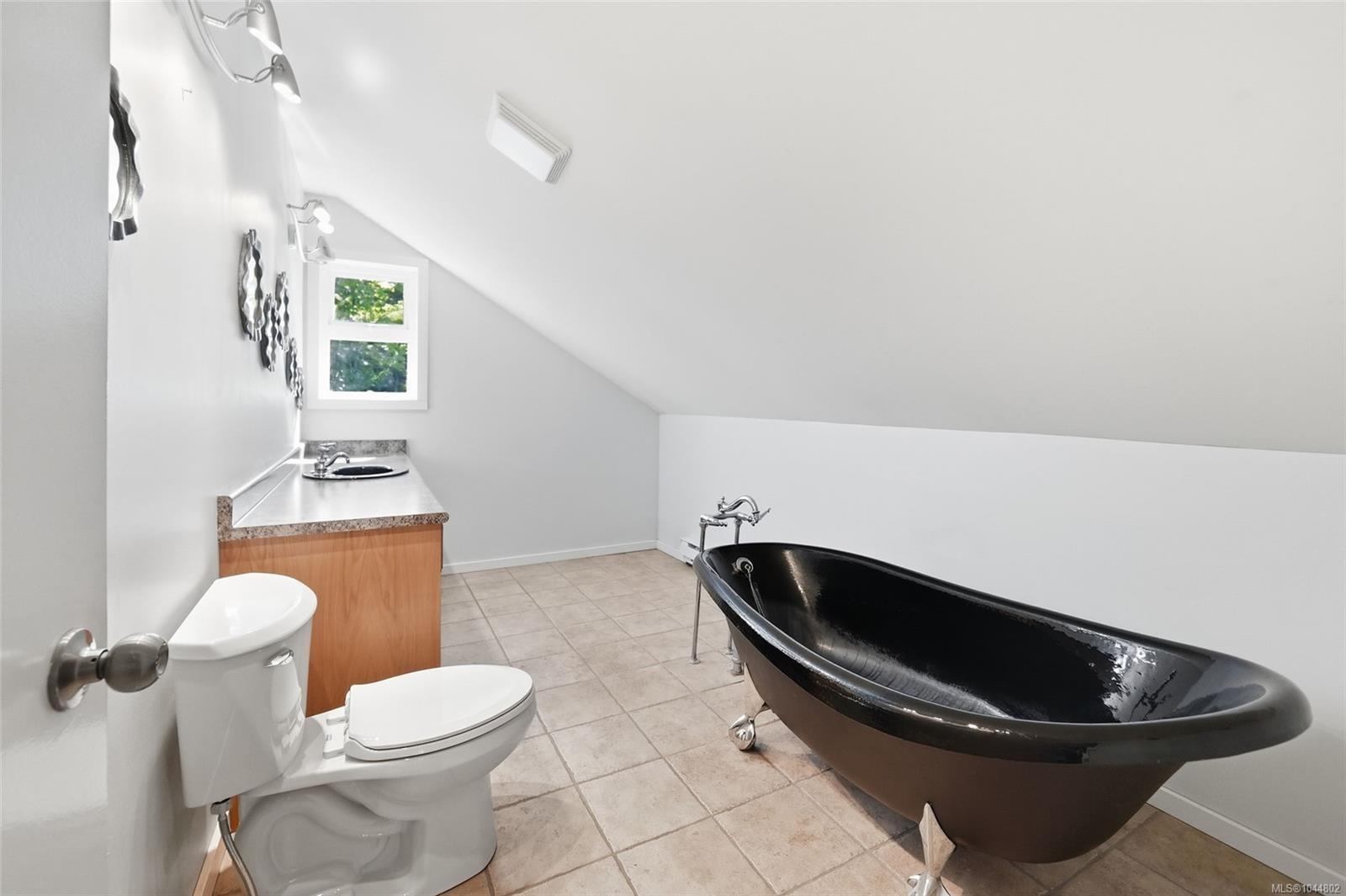 3970 Bovanis Rd, Bowser, BC
