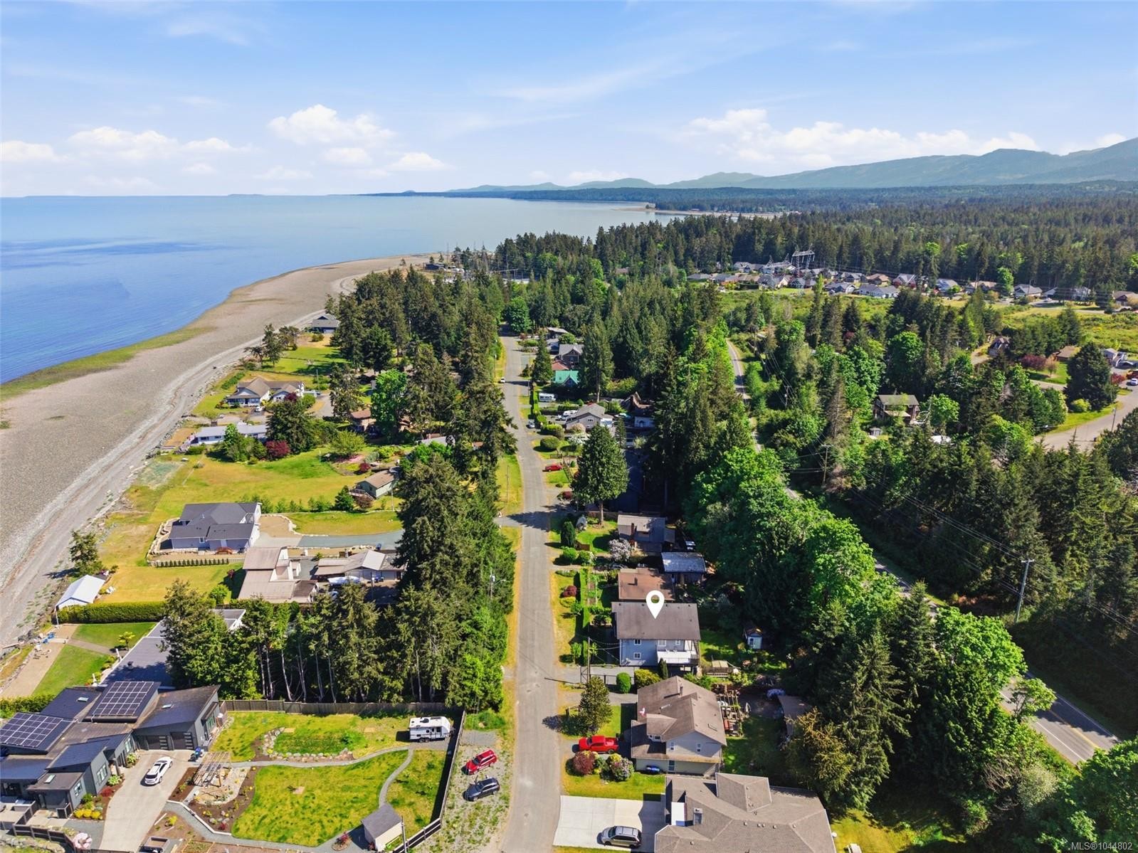 3970 Bovanis Rd, Bowser, BC
