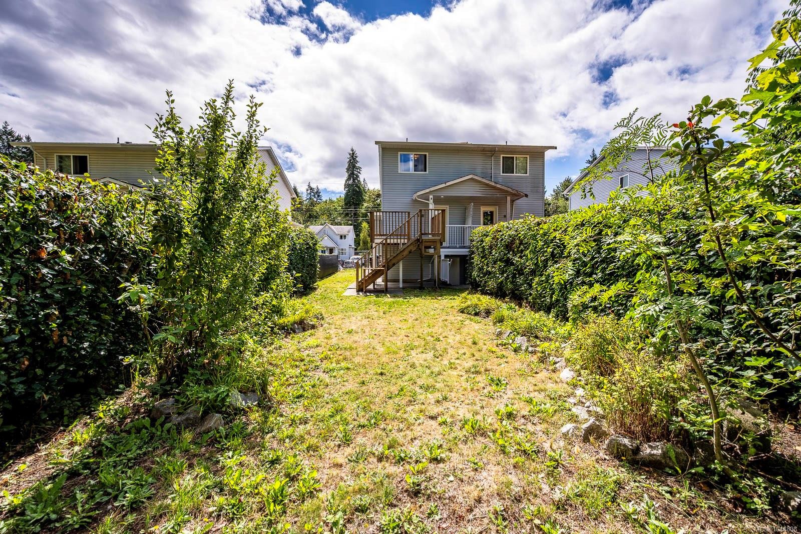 #B-2221 Embleton Cres, Courtenay, BC - Outdoor