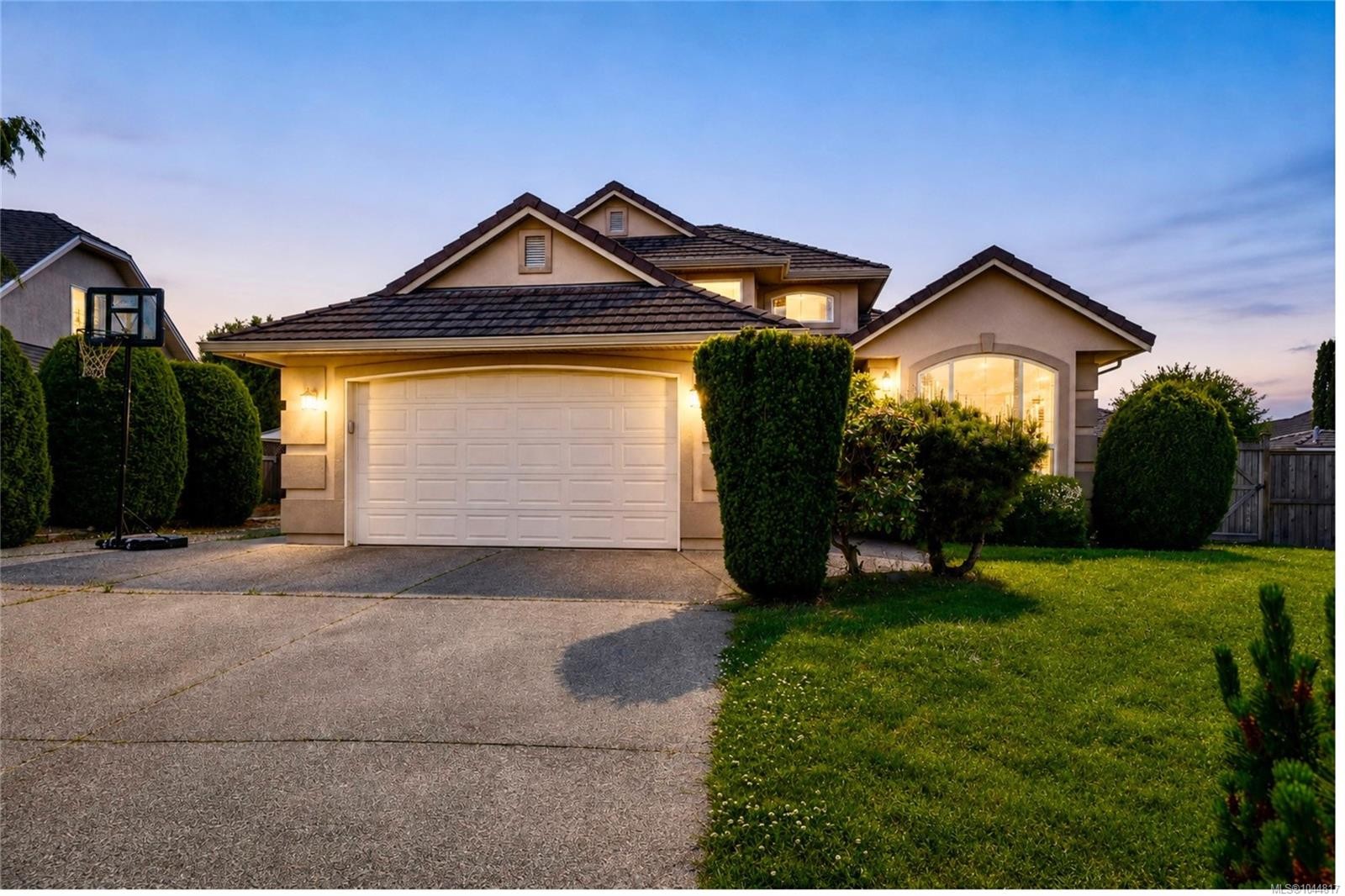 1096 Aery View Way, Parksville, BC