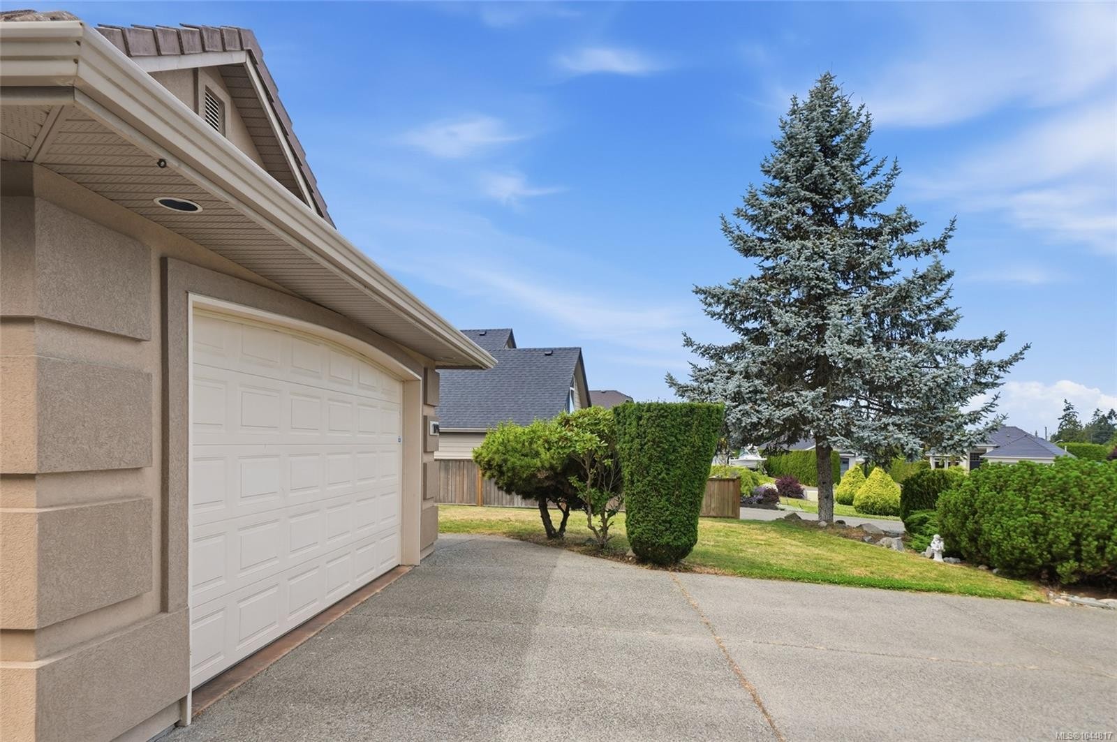 1096 Aery View Way, Parksville, BC