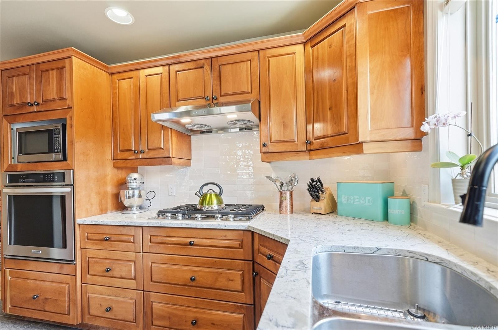 1096 Aery View Way, Parksville, BC