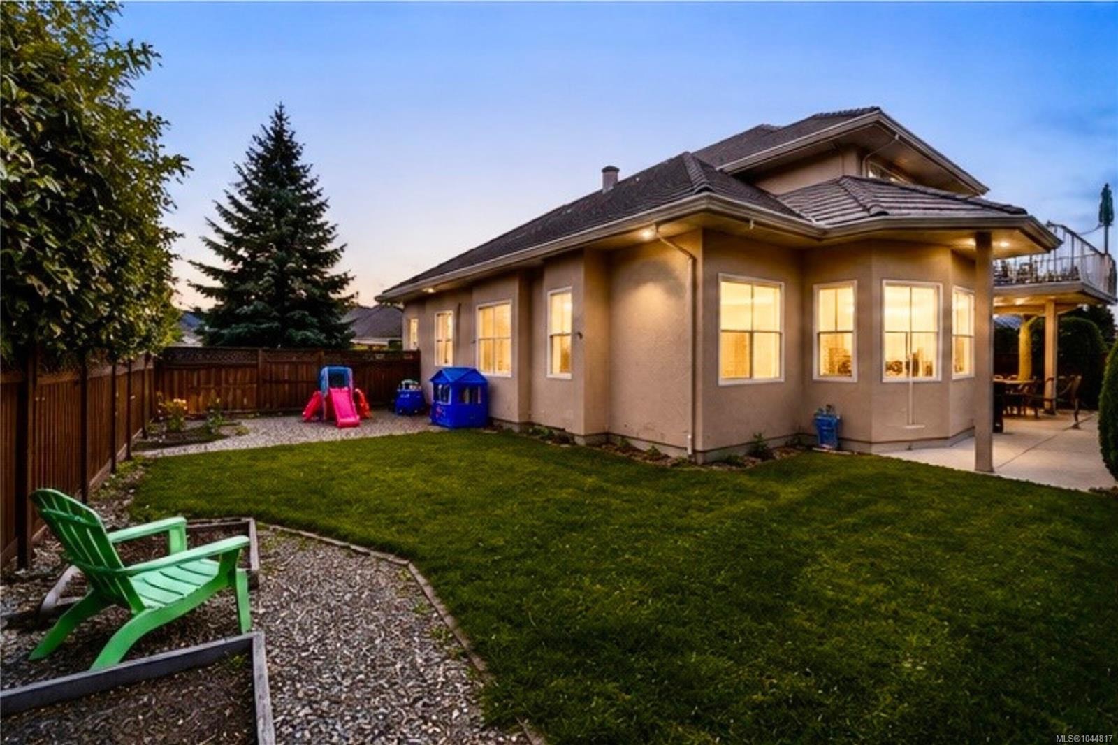 1096 Aery View Way, Parksville, BC