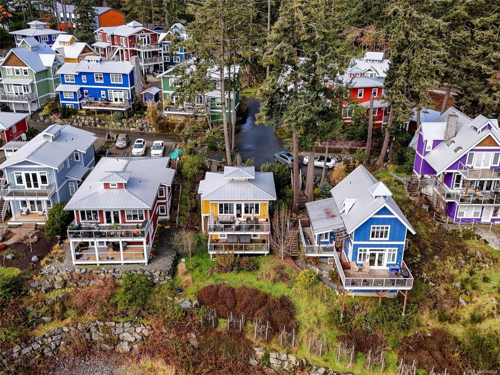 125 Hilltop Cres, Sooke, BC