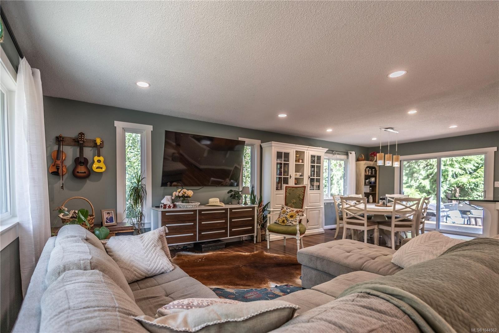 1841 Radway Rd, Shawnigan Lake, BC