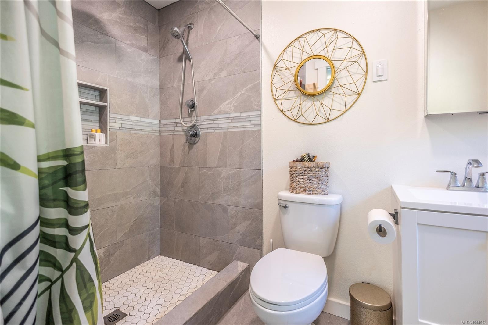 1841 Radway Rd, Shawnigan Lake, BC