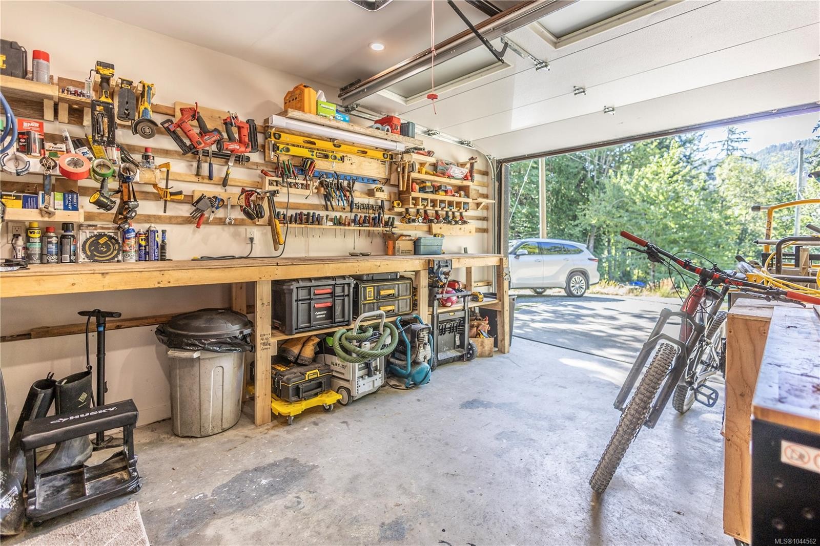 1841 Radway Rd, Shawnigan Lake, BC
