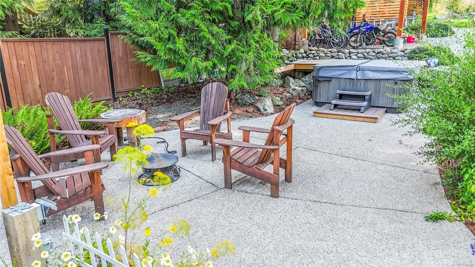 1841 Radway Rd, Shawnigan Lake, BC