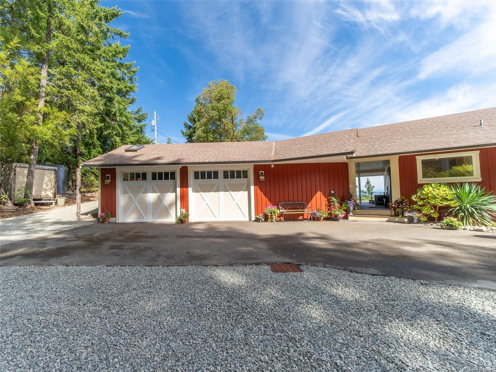 8485 Lisa Lane, Lantzville, BC