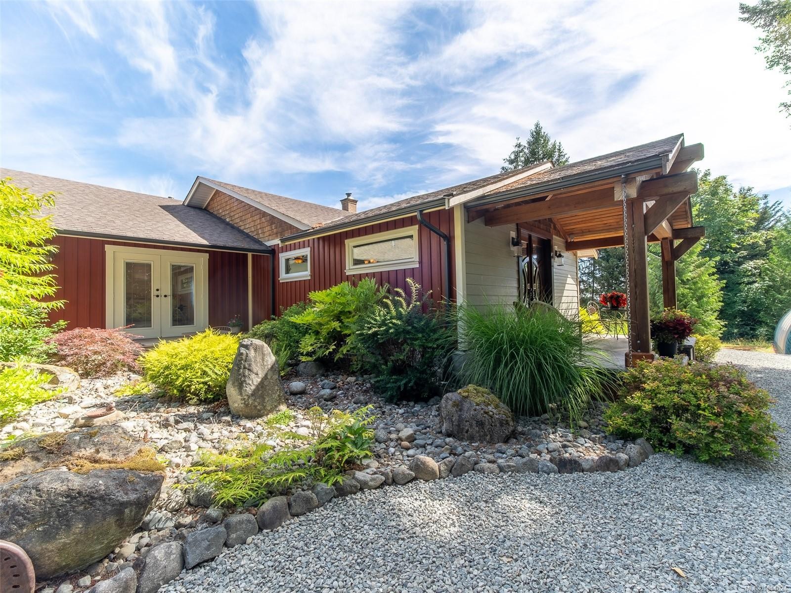 8485 Lisa Lane, Lantzville, BC