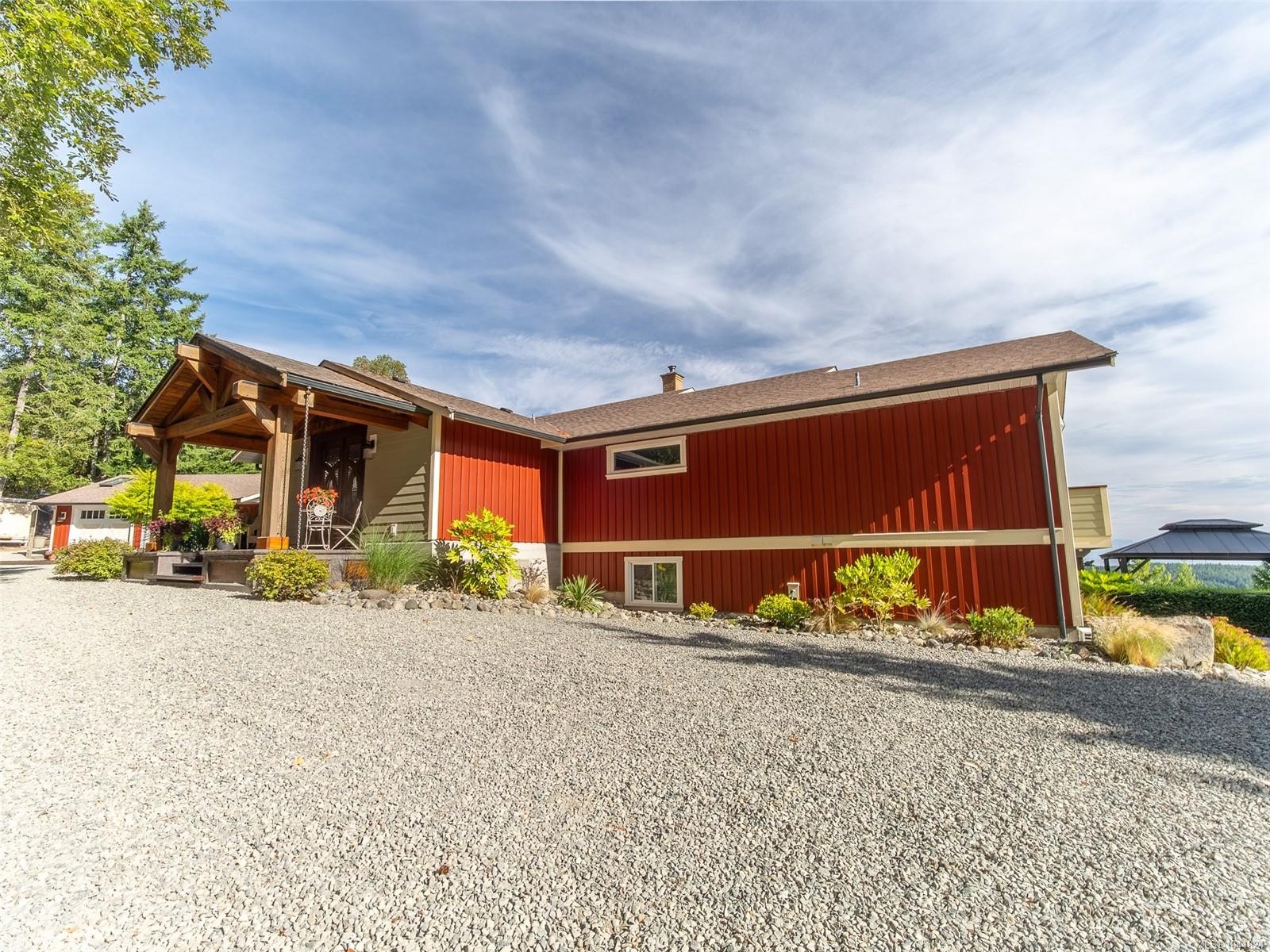8485 Lisa Lane, Lantzville, BC