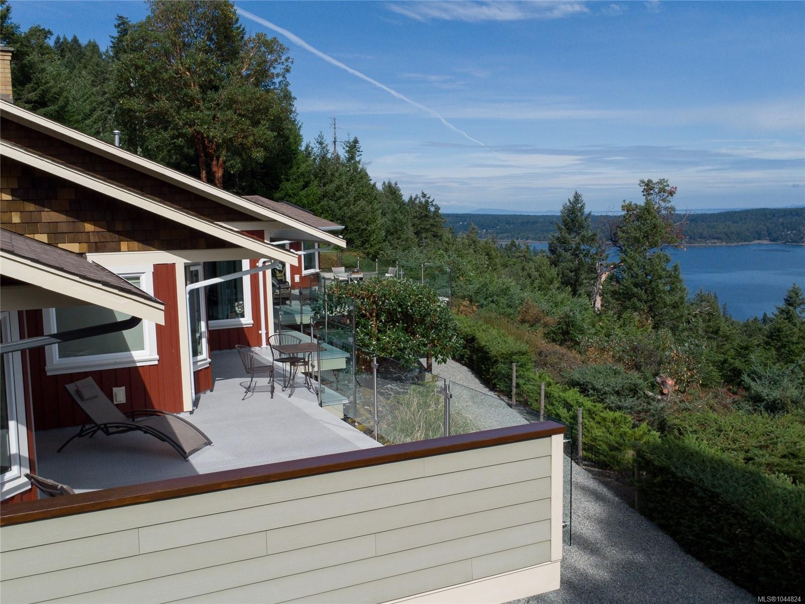8485 Lisa Lane, Lantzville, BC