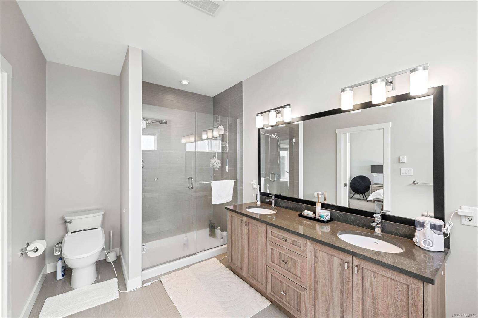 2423 Echo Valley Dr, Langford, BC