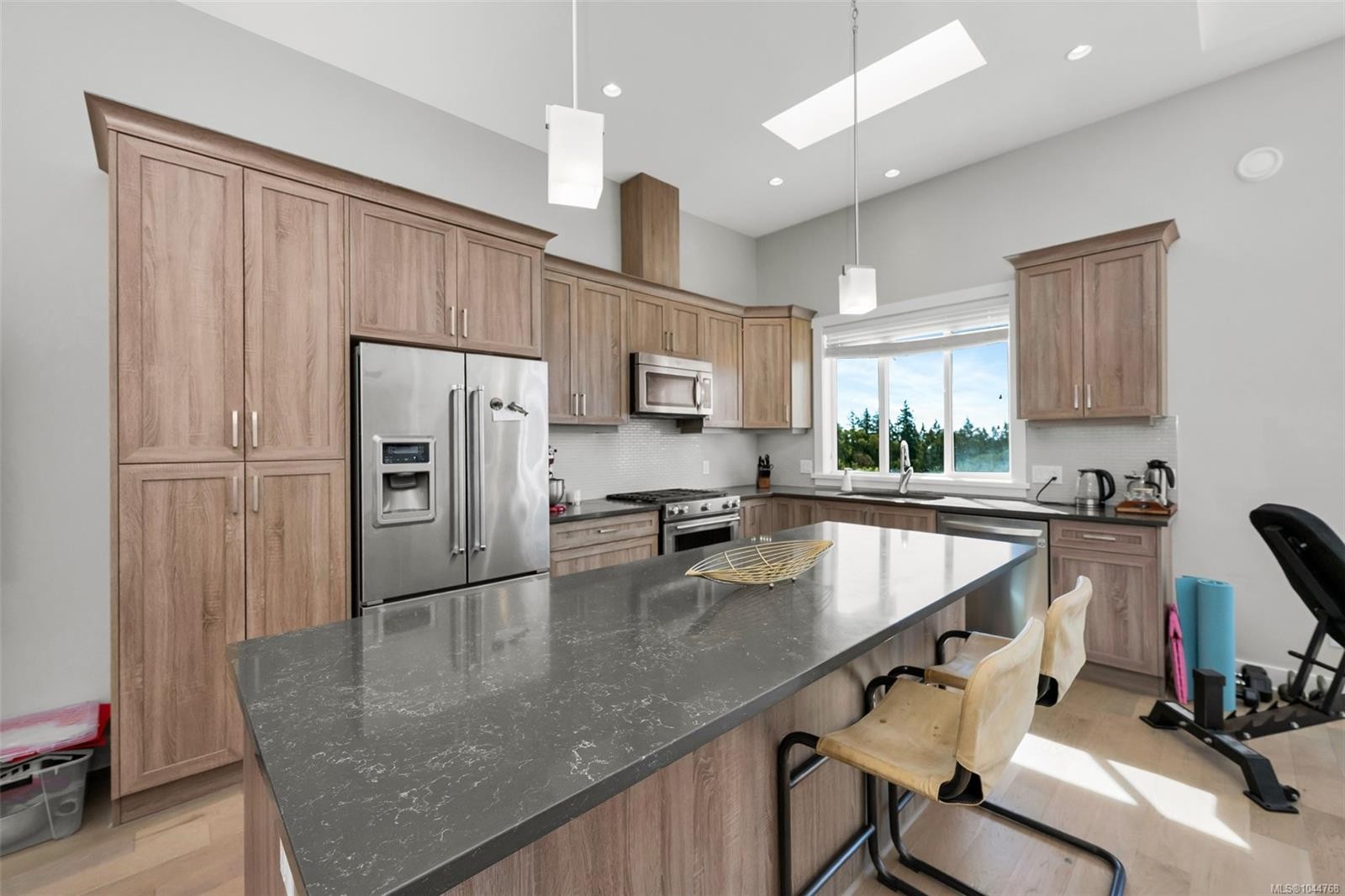 2423 Echo Valley Dr, Langford, BC