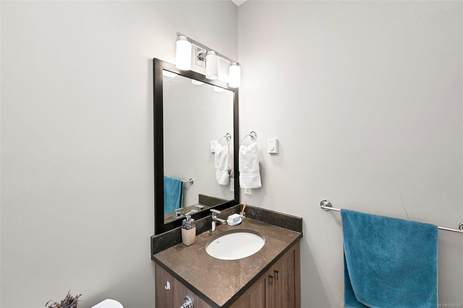 2423 Echo Valley Dr, Langford, BC
