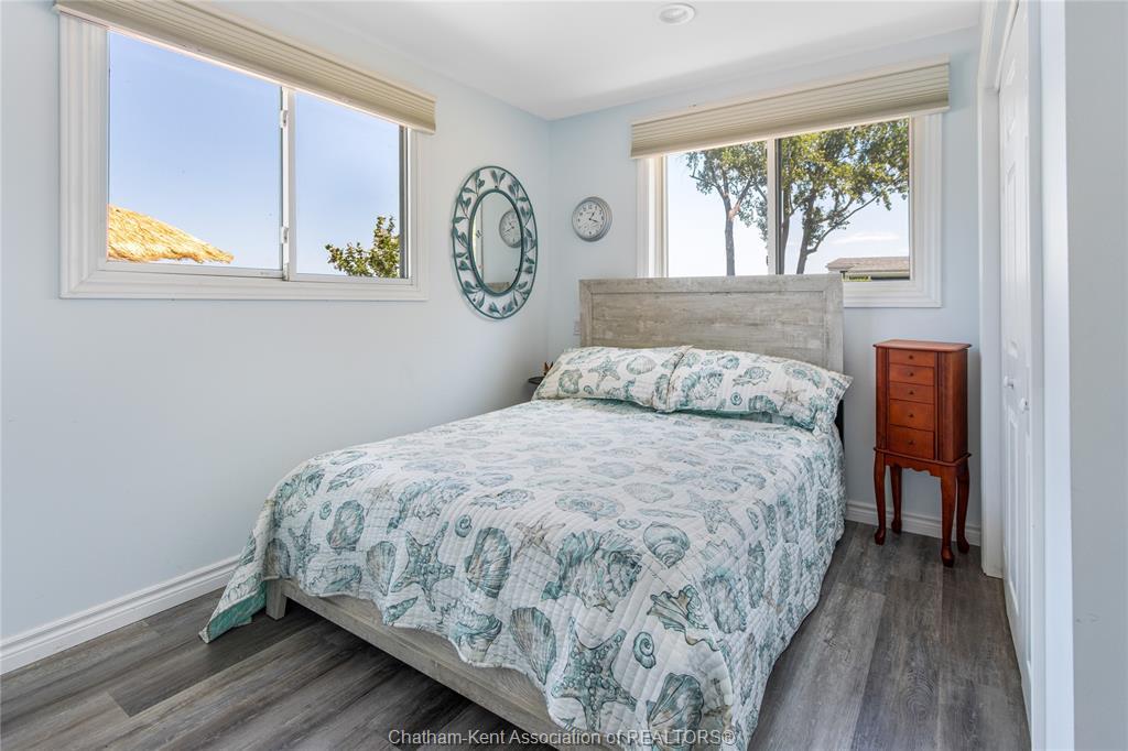 95 Island Crescent, Lighthouse Cove, ON - Indoor Photo Showing Bedroom