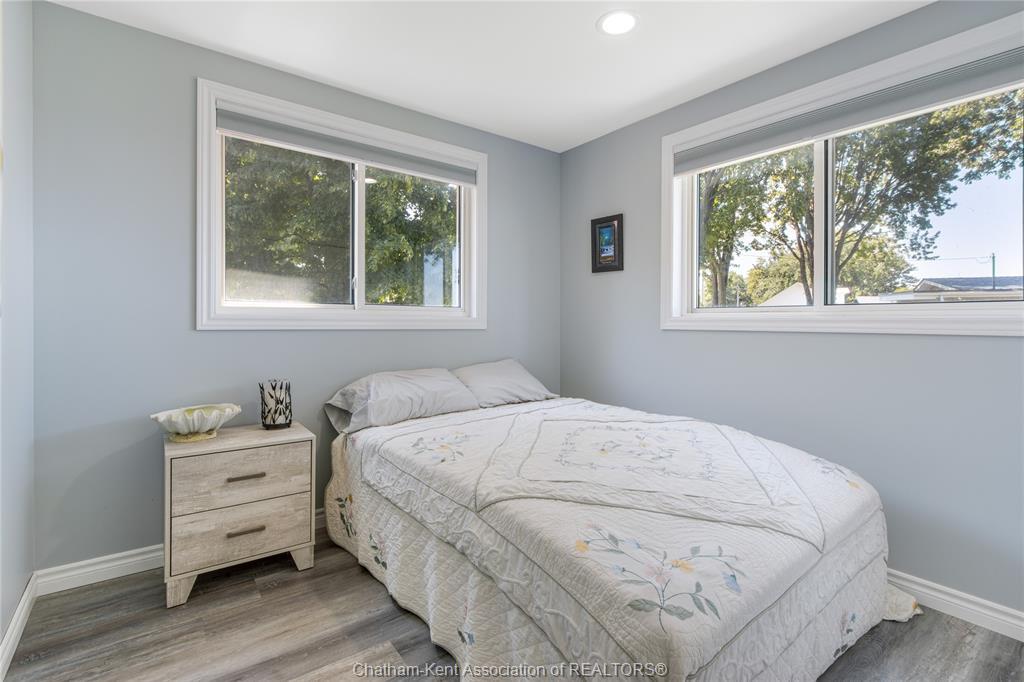 95 Island Crescent, Lighthouse Cove, ON - Indoor Photo Showing Bedroom