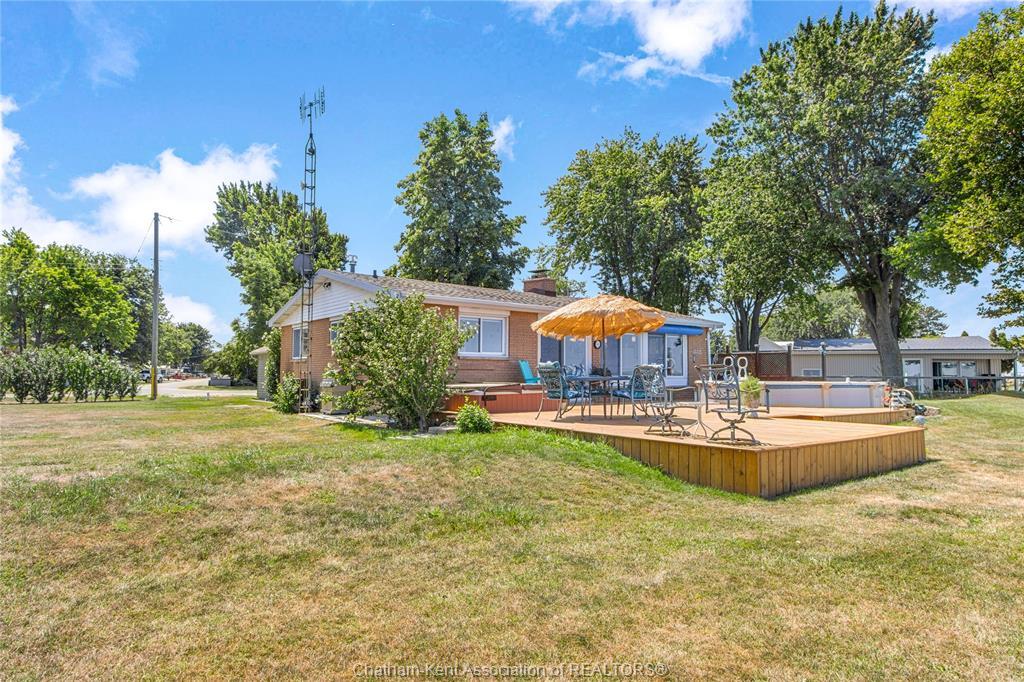 95 Island Crescent, Lighthouse Cove, ON - Outdoor With Deck Patio Veranda