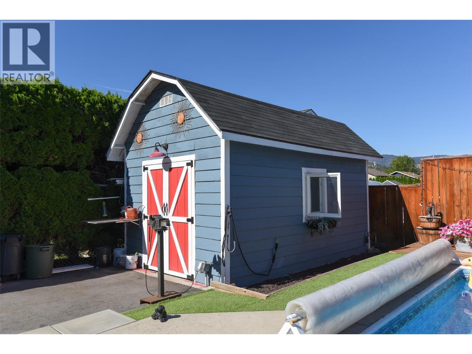 11414 Adams Avenue, Summerland, BC - Outdoor