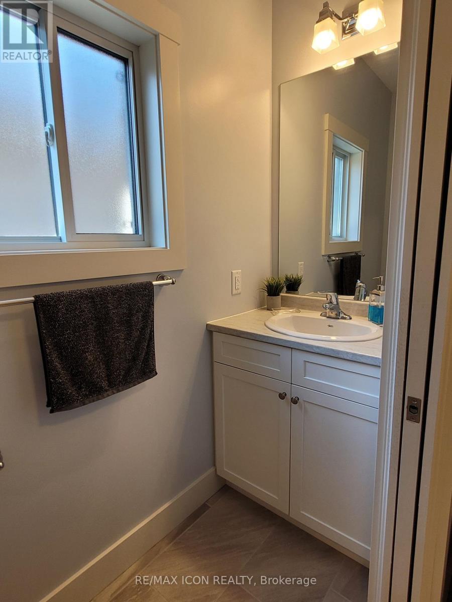 355 Northport Drive, Saugeen Shores, ON - Indoor Photo Showing Bathroom