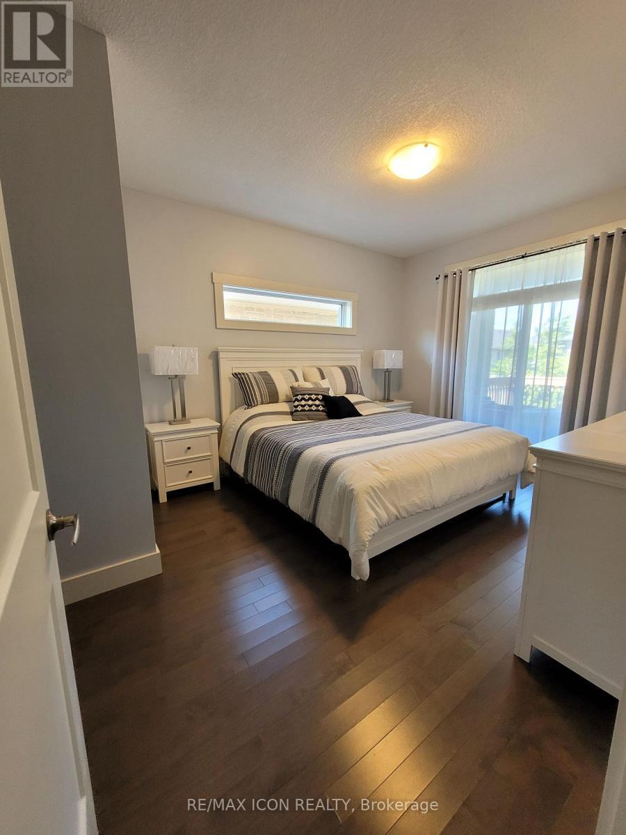 355 Northport Drive, Saugeen Shores, ON - Indoor Photo Showing Bedroom