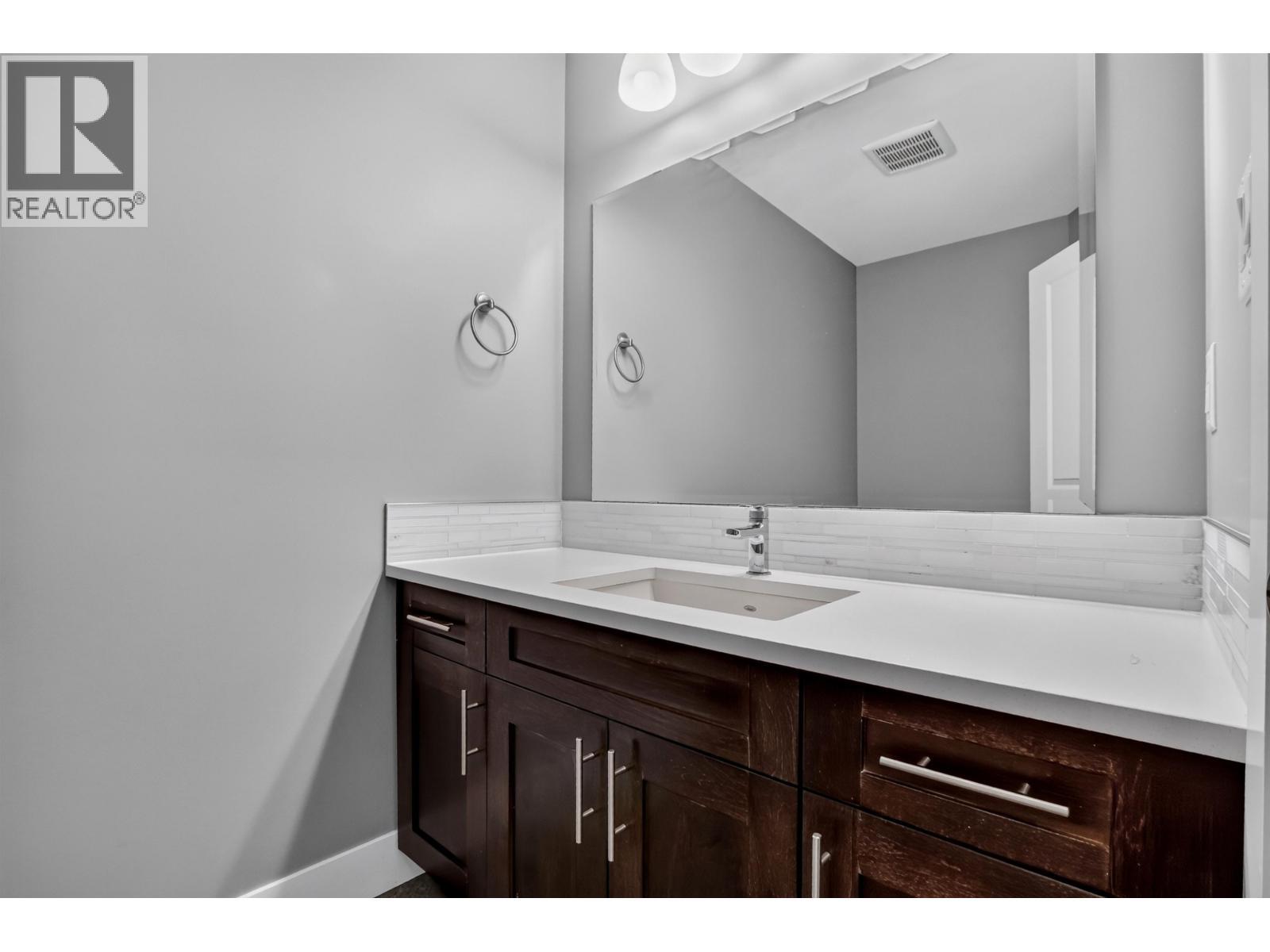 1218 Orizaba Court, Prince George, BC - Indoor Photo Showing Bathroom