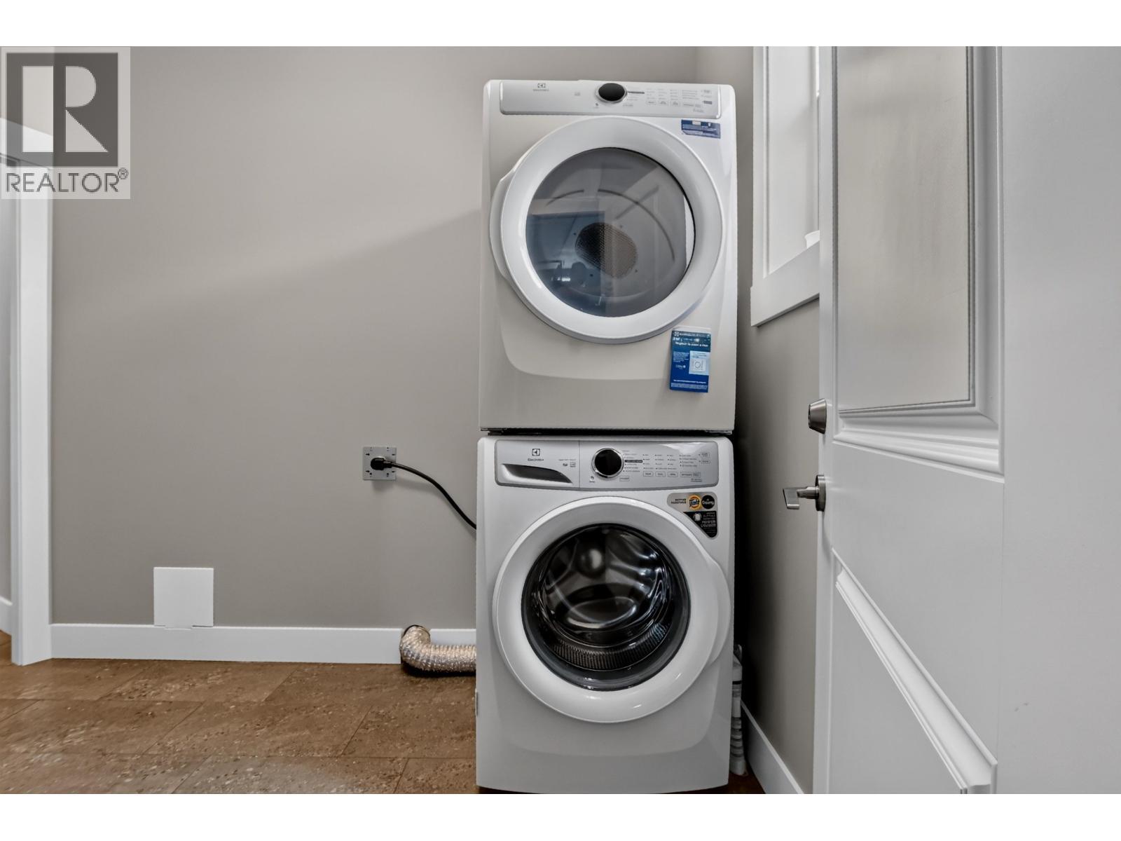 1218 Orizaba Court, Prince George, BC - Indoor Photo Showing Laundry Room