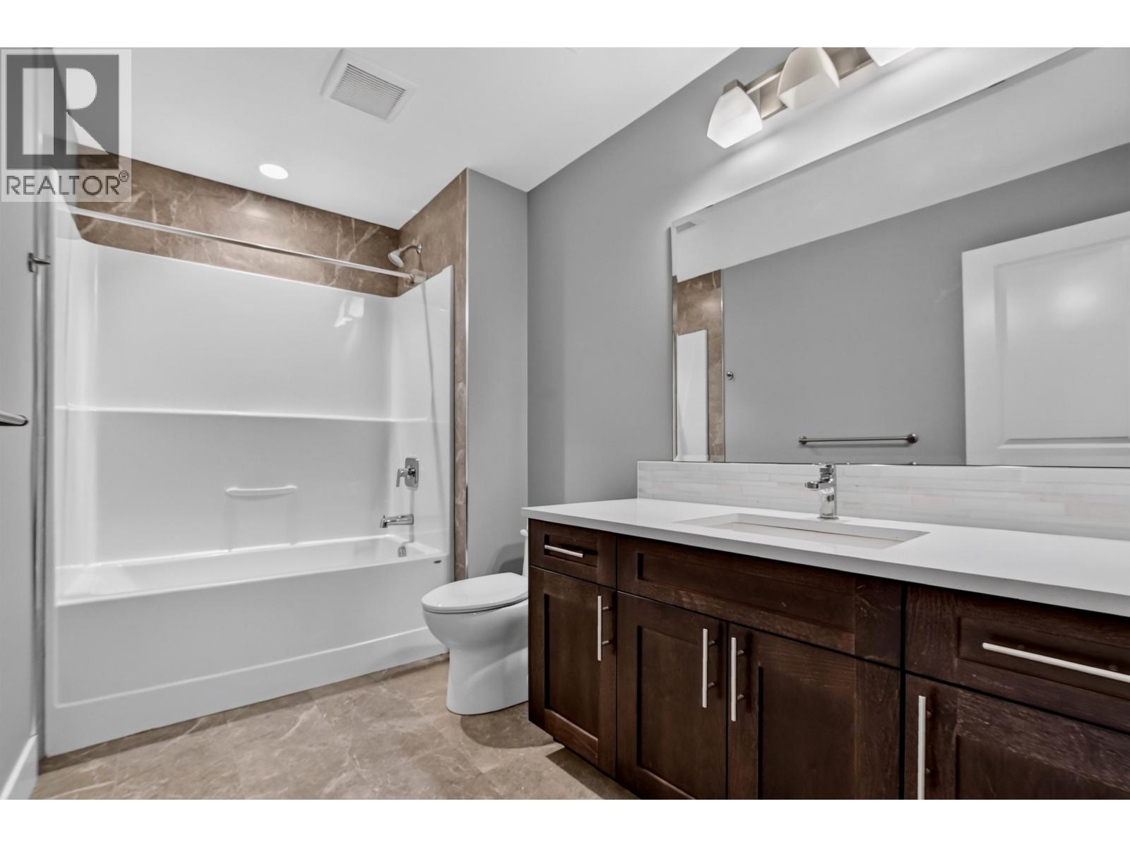 1218 Orizaba Court, Prince George, BC - Indoor Photo Showing Bathroom