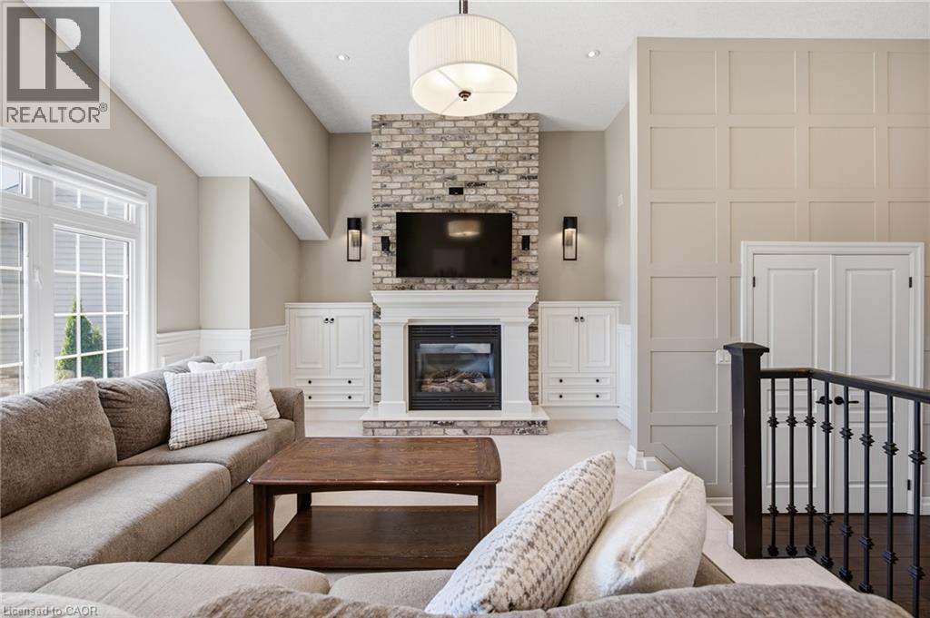936 Dunblane Court, Kitchener, ON - Indoor Photo Showing Living Room With Fireplace