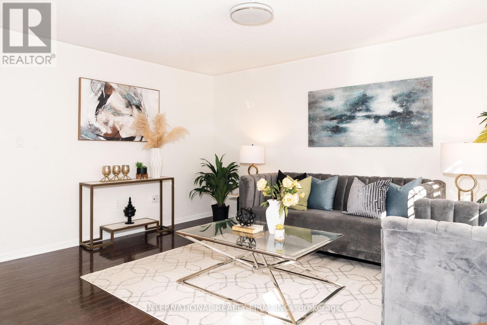 720 Stagg Gardens, Milton, ON - Indoor Photo Showing Living Room