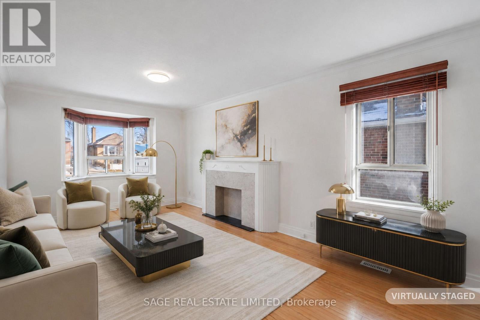 521 Glen Park Avenue, Toronto, ON - Indoor Photo Showing Living Room With Fireplace