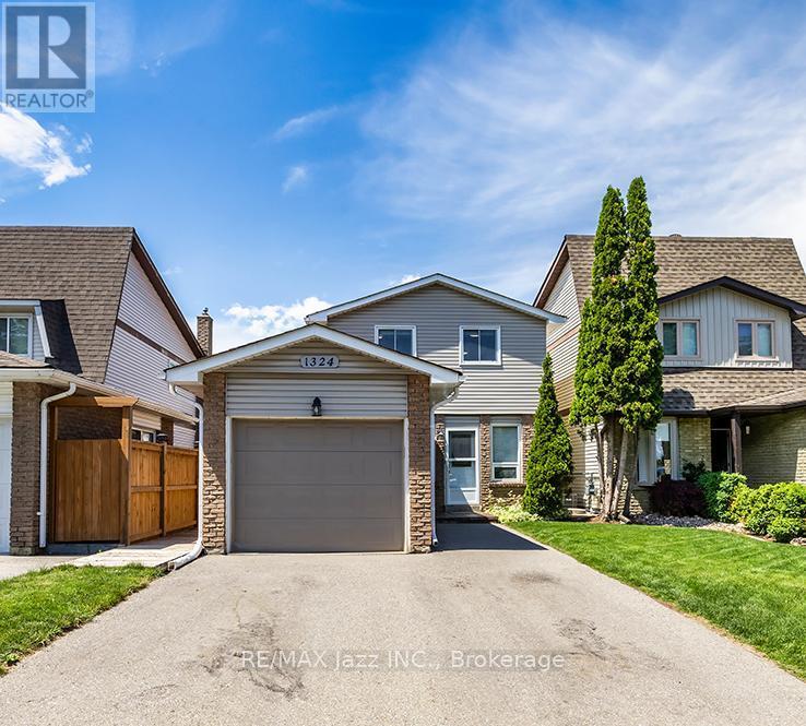 1324 Astra Court, Oshawa (Eastdale), ON - Outdoor With Facade