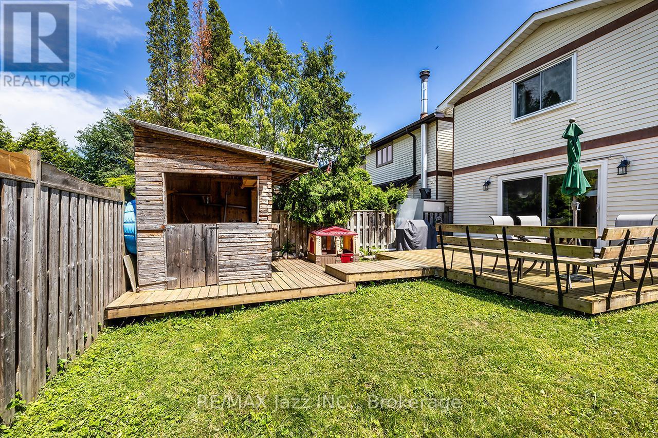 1324 Astra Court, Oshawa (Eastdale), ON - Outdoor With Deck Patio Veranda
