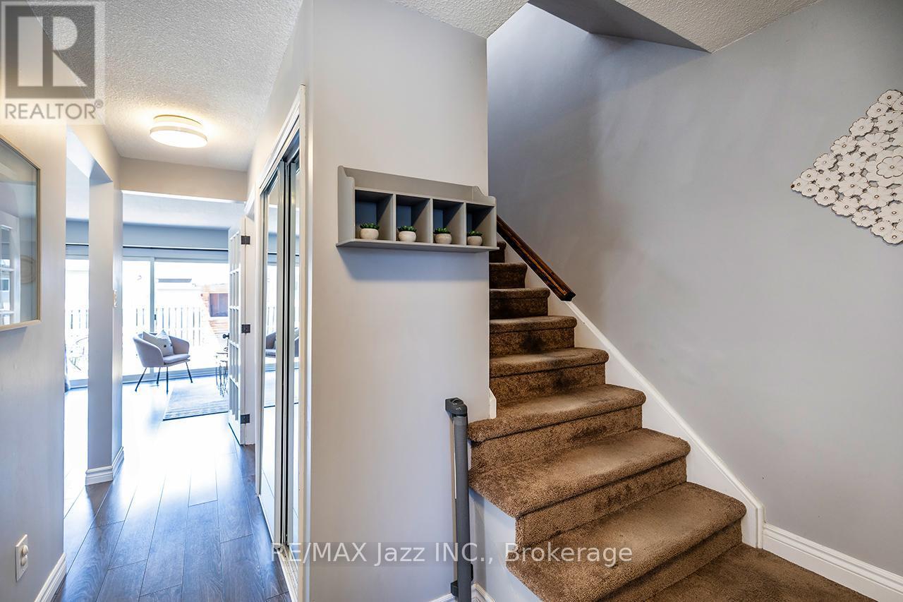 1324 Astra Court, Oshawa (Eastdale), ON - Indoor Photo Showing Other Room