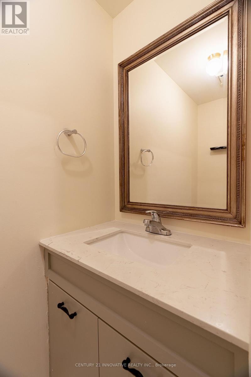 35 Magill Drive, Ajax, ON - Indoor Photo Showing Bathroom