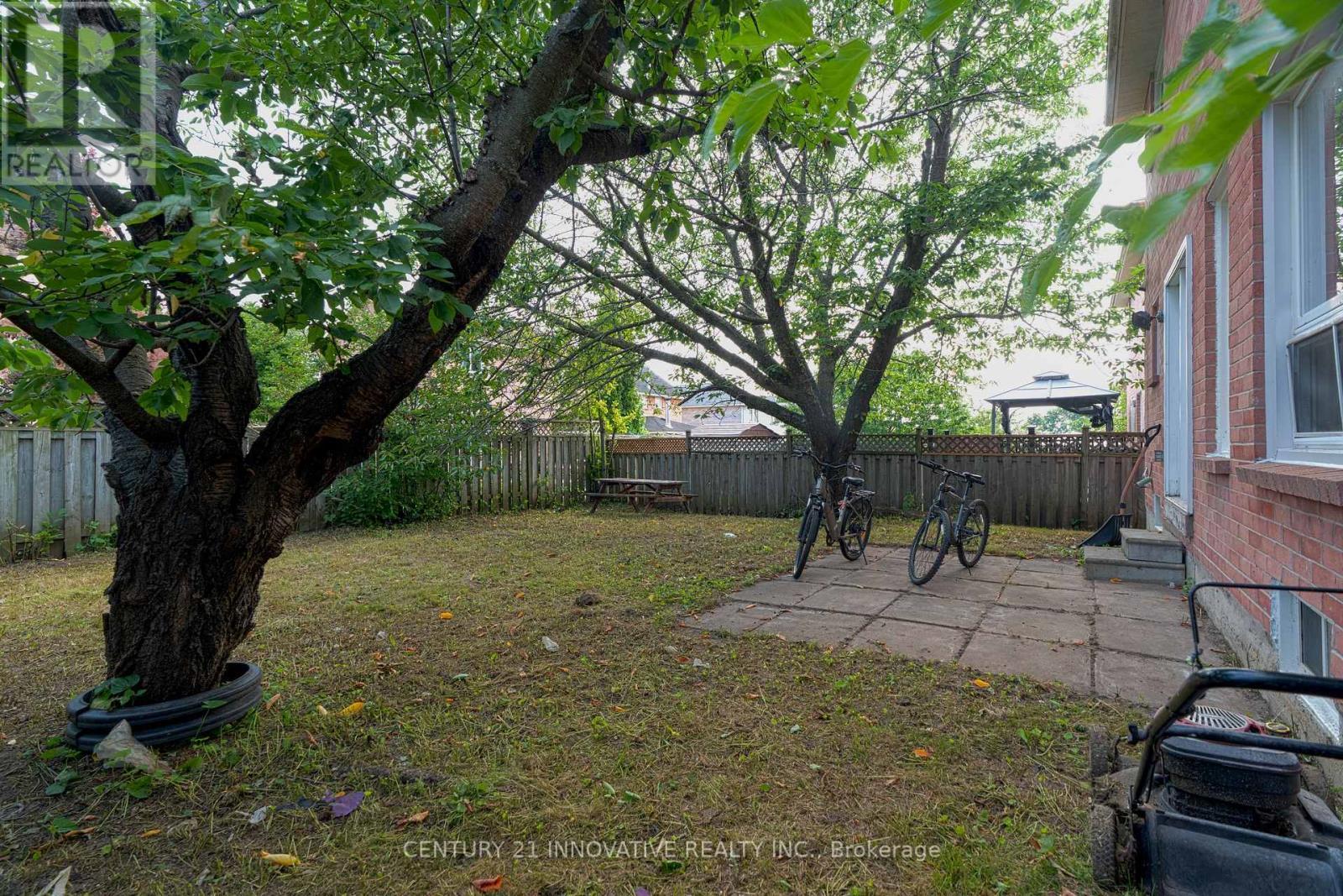 35 Magill Drive, Ajax, ON - Outdoor