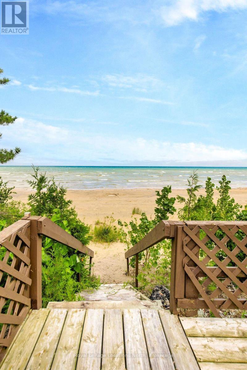 1864 Shore Lane, Wasaga Beach, ON - Outdoor With Body Of Water With View