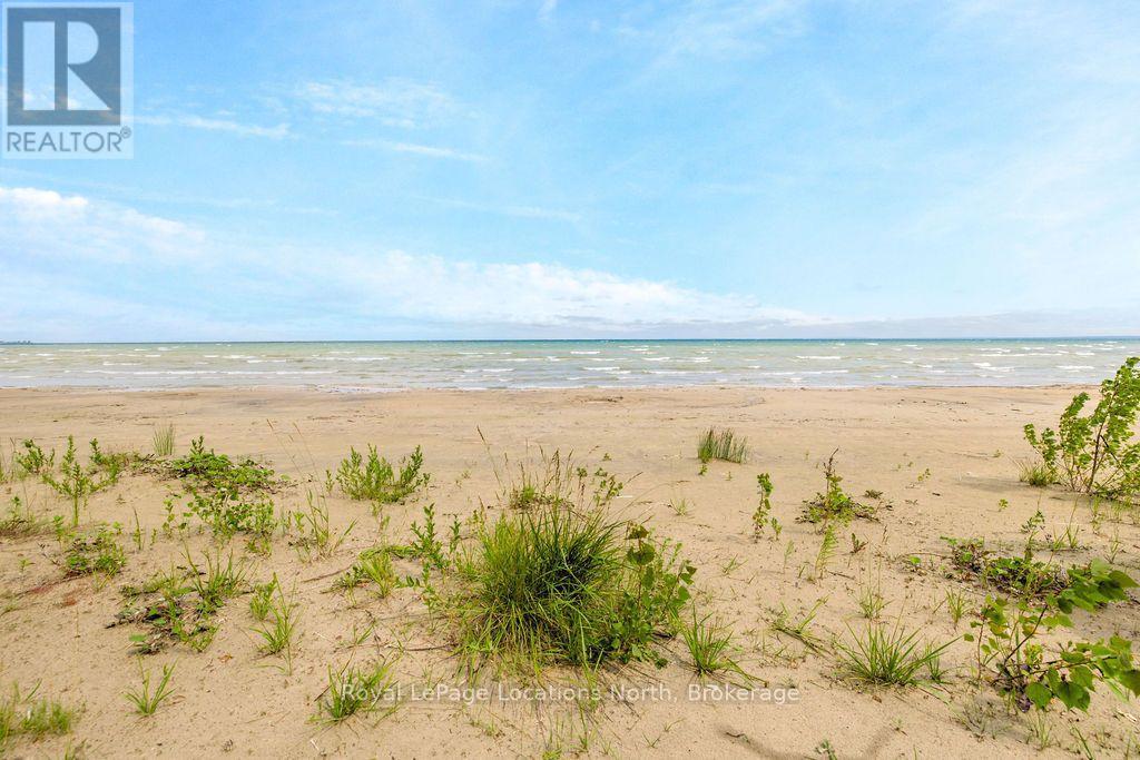 1864 Shore Lane, Wasaga Beach, ON - Outdoor With View