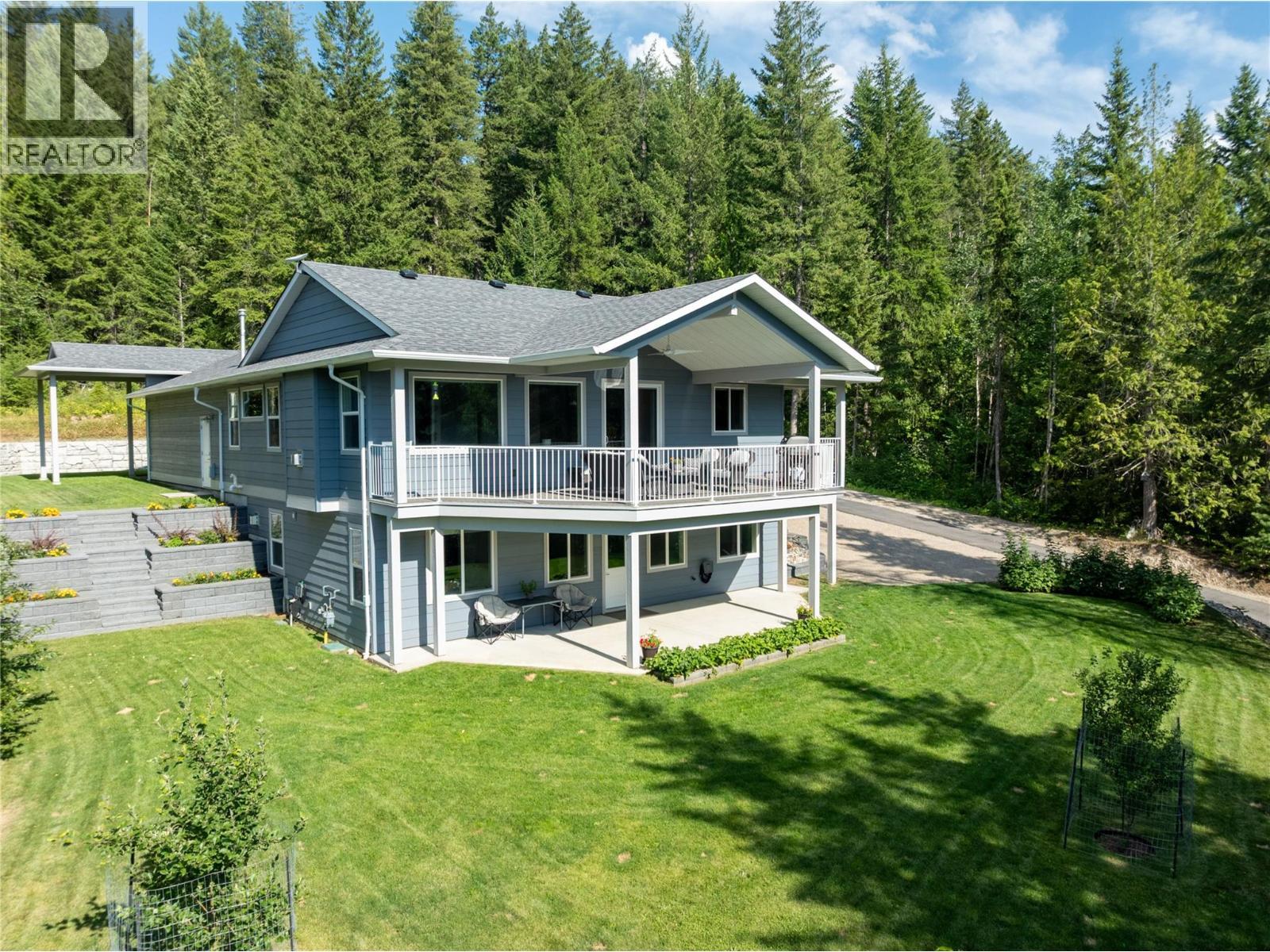 2592 Alpen Paradies Road Unit# 58, Blind Bay, BC - Outdoor With Deck Patio Veranda
